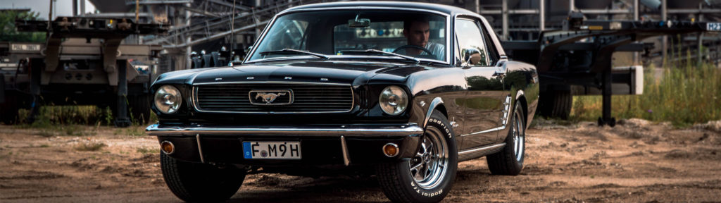 Mustang – (3840×1080 and 5120×1440 Wallpaper) | 32:9 Super Ultrawide