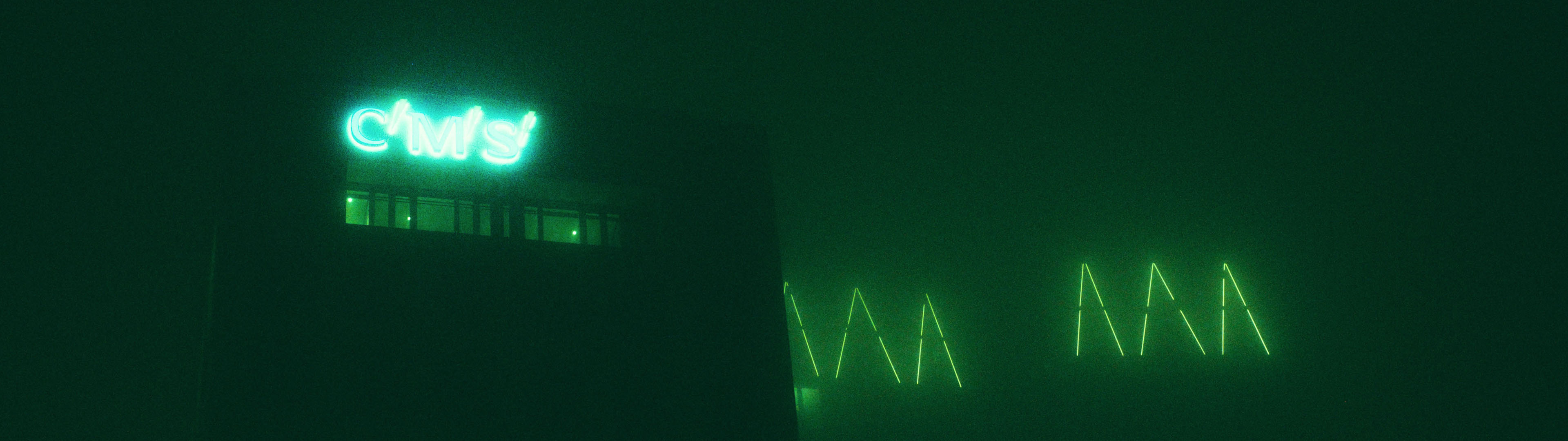 Neon Green Nights hình nền: \